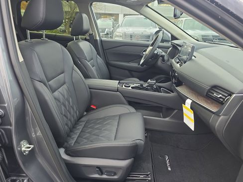New 2026 Nissan Rogue Platinum w/ Platinum Premium Package image 28