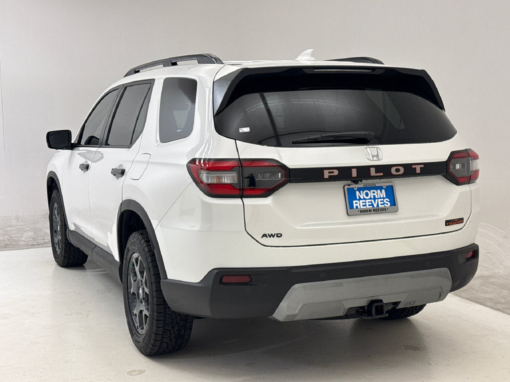 New 2026 Honda Pilot TrailSport image 7