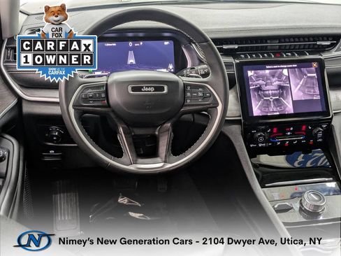 Used 2023 Jeep Grand Cherokee L Limited AWD/4WD image 5