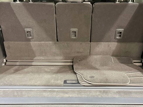 New 2026 Lincoln Navigator Premiere AWD/4WD image 35