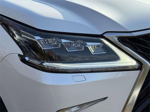 Used 2020 Lexus LX 570 4WD w/ 3rd Row & Luxury Pkg image 8