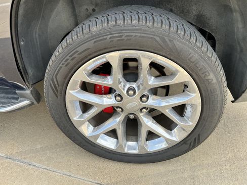 Used 2017 Cadillac Escalade Luxury RWD image 21