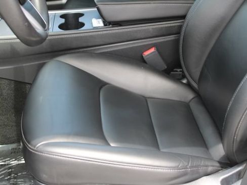 Used 2023 Tesla Model Y Long Range AWD/4WD image 27