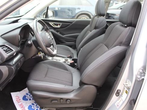 Used 2020 Subaru Forester Premium image 30