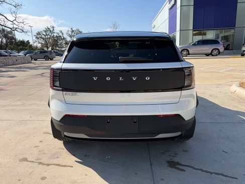 New 2026 Volvo EX30 Cross Country Ultra w/ Protection Package Premier image 5