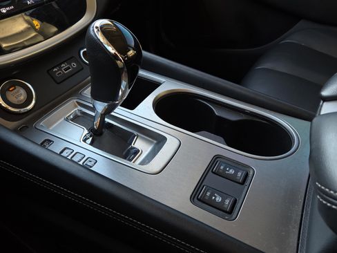 Used 2023 Nissan Murano SV image 28