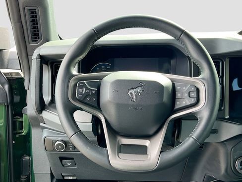 Used 2024 Ford Bronco Black Diamond image 11
