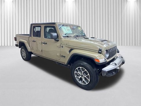 New 2026 Jeep Gladiator Sport image 2