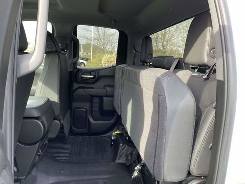 Used 2025 Chevrolet Silverado 1500 W/T w/ WT Value Package AWD/4WD image 16