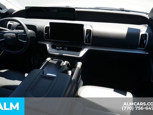 Used 2025 Ford Expedition Active AWD/4WD image 26