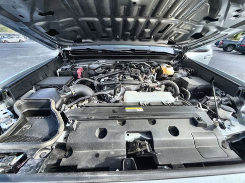 Used 2024 Toyota Tacoma SR5 AWD/4WD image 24