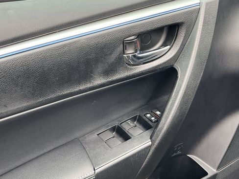 Used 2016 Toyota Corolla S image 13