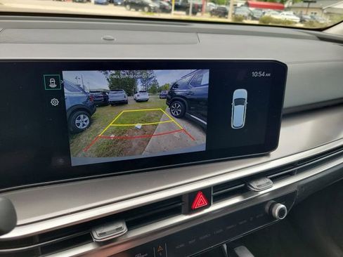Used 2025 Kia Sorento S FWD image 22