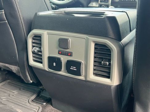 Used 2020 Ford F150 Lariat w/ Equipment Group 502A Luxury AWD/4WD image 18