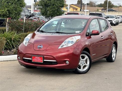 Used 2013 Nissan Leaf SV w/ LED & Quick Charge Pkg image 2