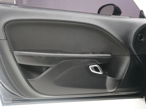 Used 2019 Dodge Challenger SXT RWD image 13