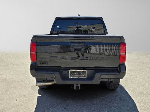 Used 2024 Toyota Tacoma SR5 AWD/4WD image 4