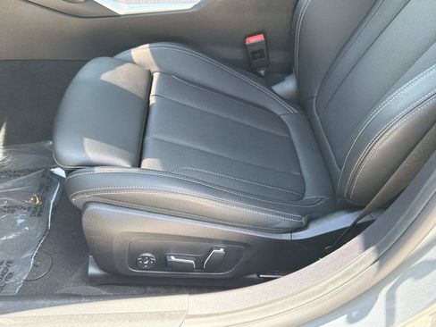 Used 2025 BMW 330i Sedan RWD image 19