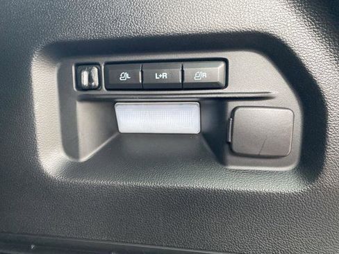 Certified 2023 Ford Explorer ST w/ Technology Package image 10