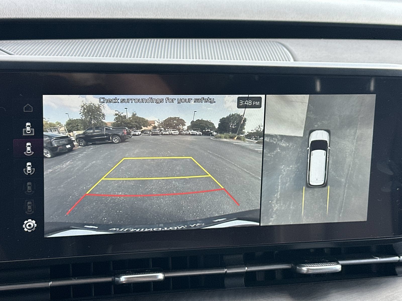 Used 2024 Kia Carnival SX FWD image 27