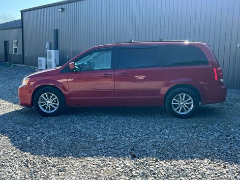 Used 2015 Dodge Grand Caravan SXT w/ Rear Park Assist Package image 7