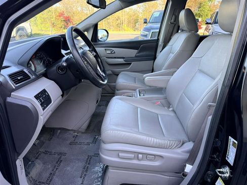 Used 2015 Honda Odyssey Touring image 29