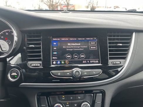 Used 2022 Buick Encore Preferred w/ Safety Package image 21