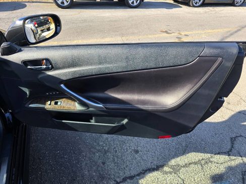 Used 2010 Lexus IS 250C image 33