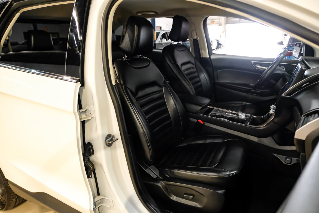 Used 2024 Ford Edge SEL w/ Convenience Package AWD/4WD image 31