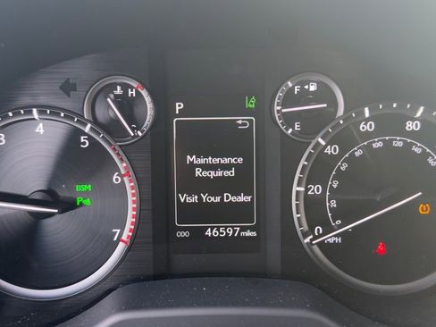 Used 2023 Lexus GX 460 Premium w/ Premium Plus Package image 11