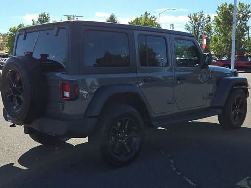 Used 2022 Jeep Wrangler Unlimited Sport AWD/4WD image 8