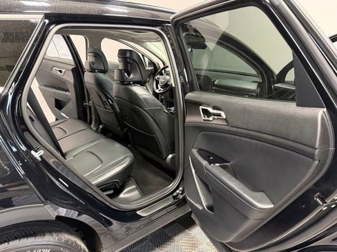 Used 2025 Kia Sportage EX w/ Premium Package AWD/4WD image 27