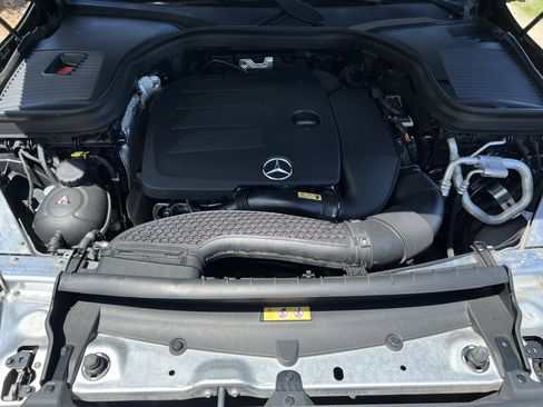 Certified 2021 Mercedes-Benz GLC 300 image 36