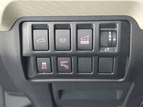 Used 2020 Subaru Ascent Premium w/ Sport Package image 28