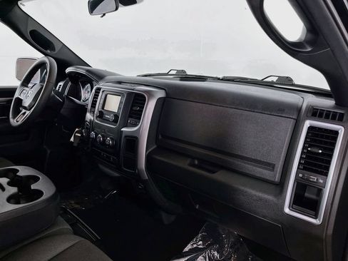 Used 2024 RAM 1500 Warlock AWD/4WD image 32