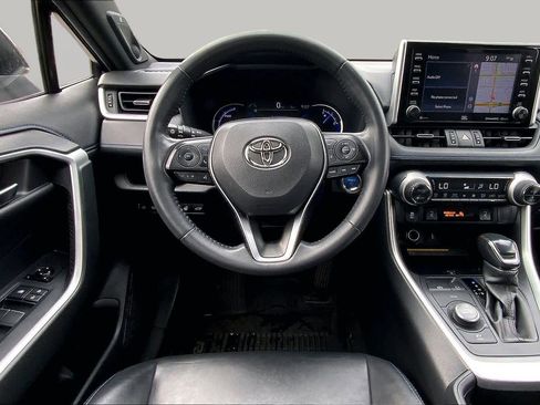 Used 2020 Toyota RAV4 XSE AWD/4WD image 5