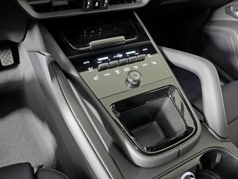 New 2026 Porsche Cayenne AWD/4WD image 29