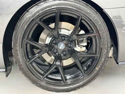 Used 2015 Ford Mustang GT Premium image 30