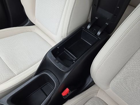 Used 2021 Buick Encore GX Preferred w/ Cold Weather Comfort Package FWD image 31