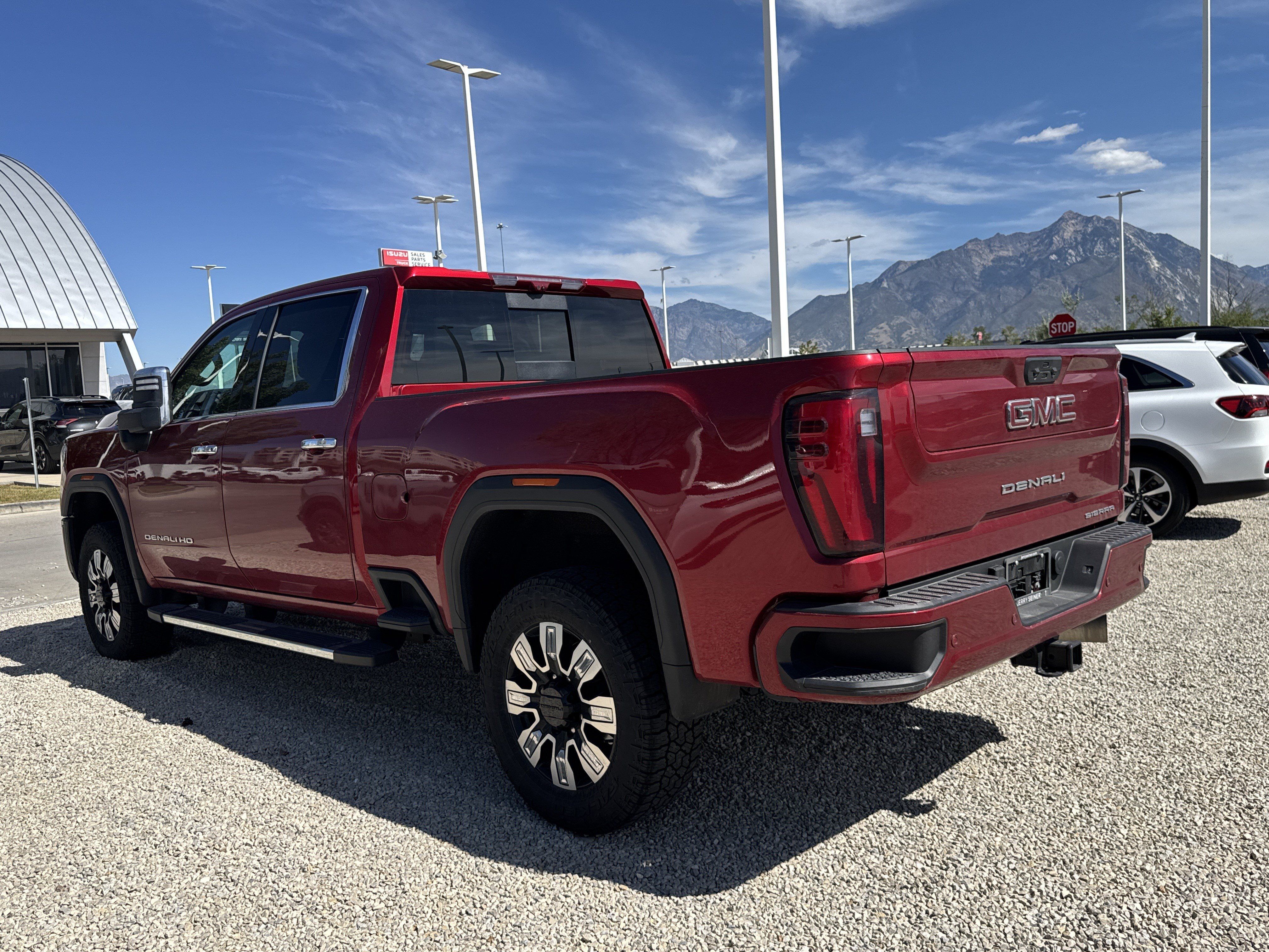 Used 2024 GMC Sierra 2500 Denali w/ Denali Reserve Package AWD/4WD image 5