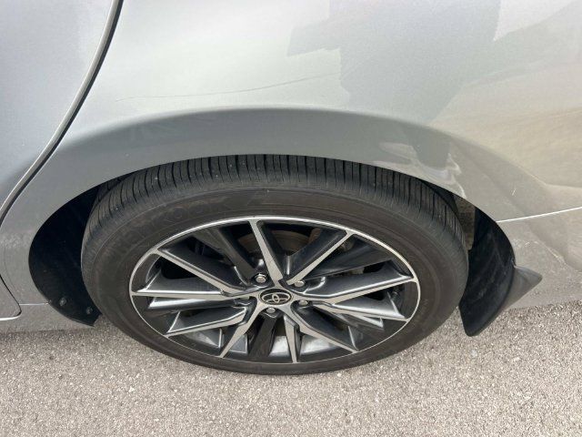 Used 2023 Toyota Camry XLE w/ Navigation Package FWD image 10