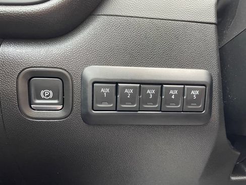 Used 2025 Chevrolet Silverado 2500 Custom w/ Custom Value Package AWD/4WD image 24