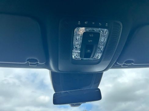 Used 2022 Mercedes-Benz GLS 450 4MATIC image 27