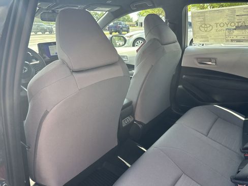 New 2025 Toyota Corolla SE image 25