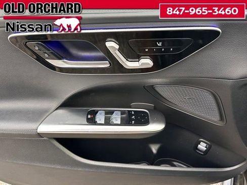 Used 2023 Mercedes-Benz C 300 4MATIC Sedan image 9