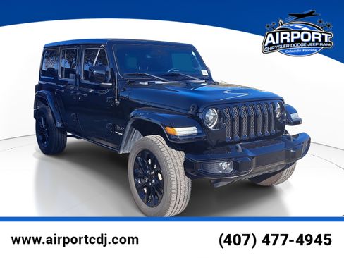 Used 2021 Jeep Wrangler Unlimited Sahara image 1