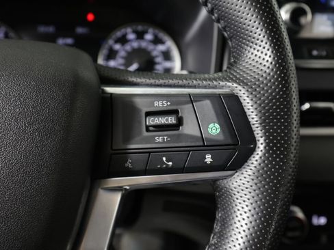 Used 2024 Mitsubishi Outlander SE AWD/4WD image 33