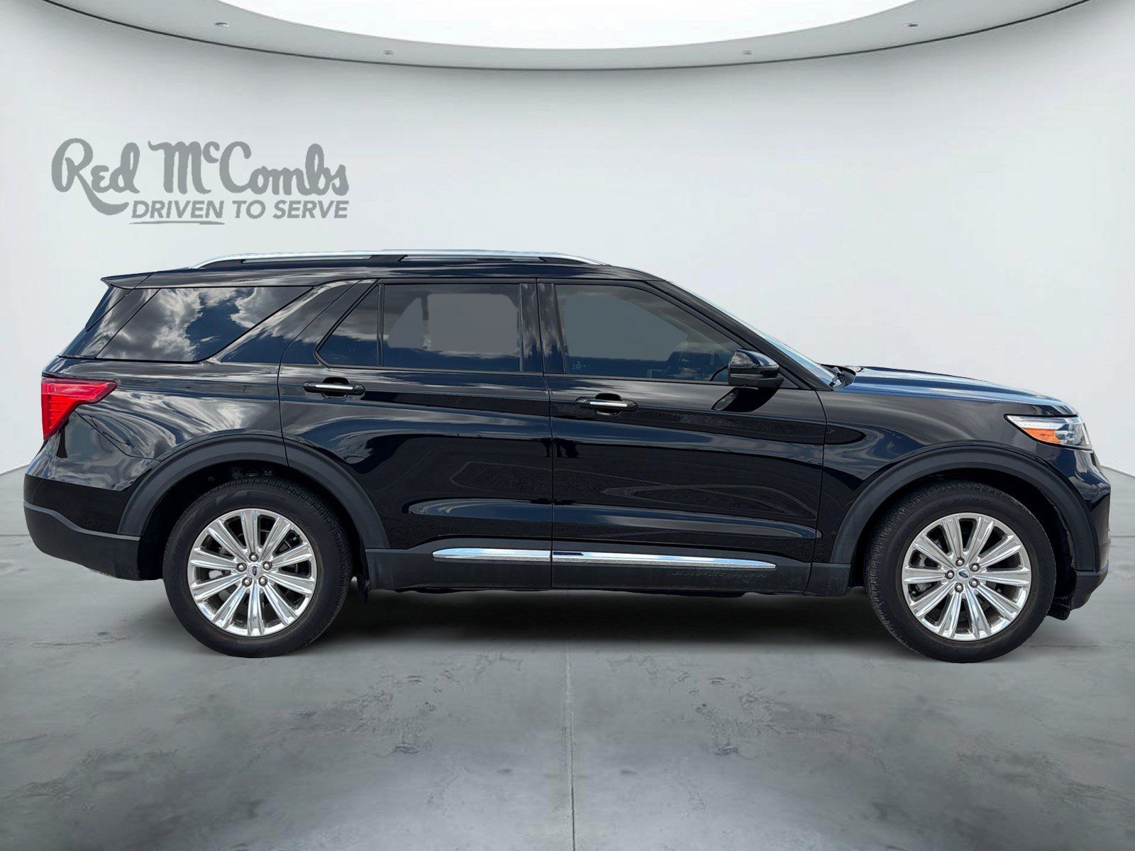 Certified 2023 Ford Explorer Limited w/ Limited Technology Package RWD image 4