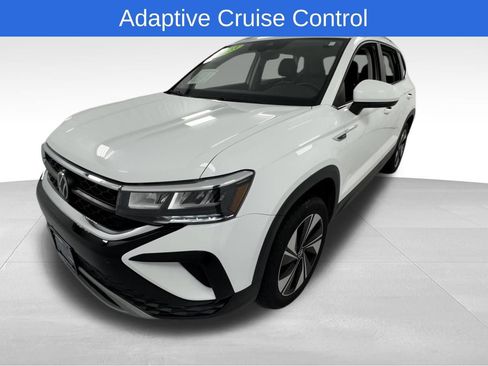 Used 2023 Volkswagen Taos SE AWD/4WD image 6
