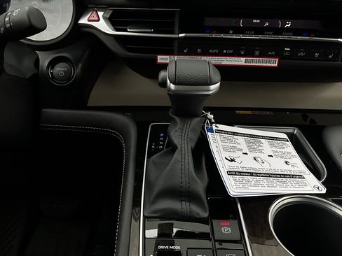 New 2026 Toyota Sienna Limited image 27